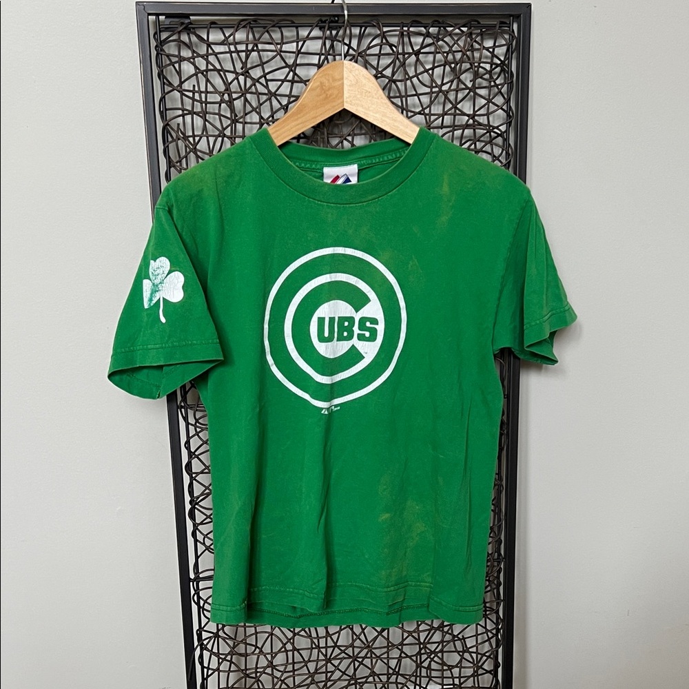 Majestic Chicago Cubs St Pats Day Green T-Shirt with Logo Shamrock Distressed L